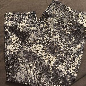 Fabletics Black and White Patterned Leggings